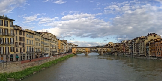 Ponti Vecchio from Ponte Santa Trunita